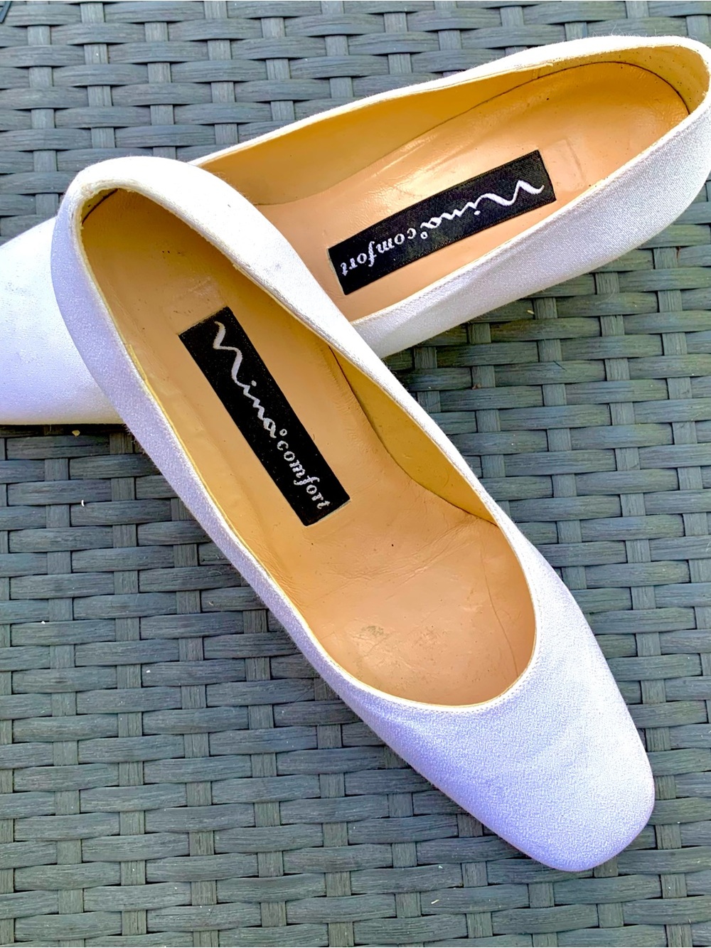Nina White Round-Toe Ballet Flats